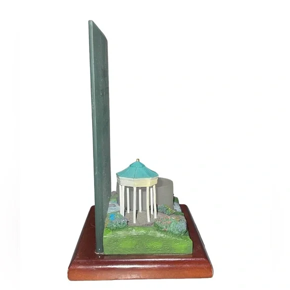 Thomas Kinkade Painter of Light Candle Holder Inspirational Sweetheart Gazebo - Picture 6 of 9